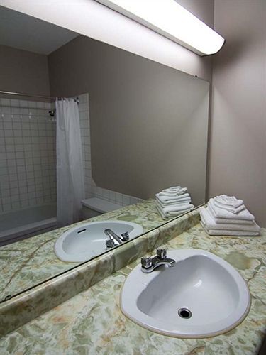 Motel Princesse Chicoutimi Eksteriør bilde